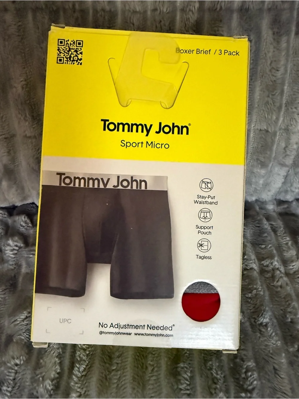 Tommy John 3-Pack Boxer Briefs - Black, Gray, Red